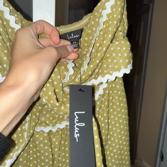 Delightful Design Light Green Polka Dot Midi Dress With Pockets - Picture 2 of 2